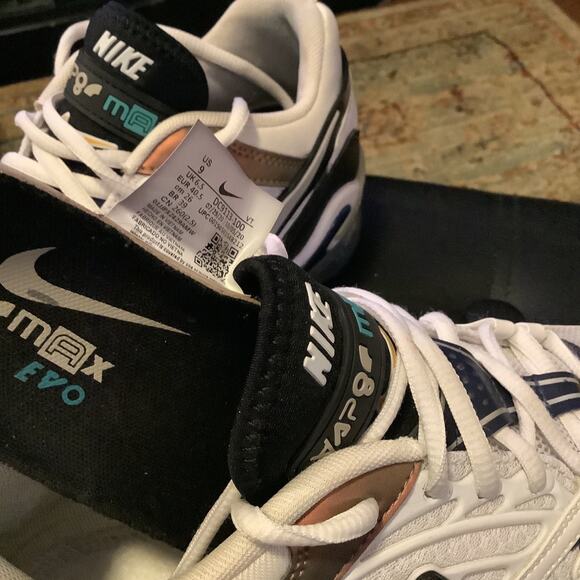 Nike Air VaporMax EVO White, Navy Blue, Grey Sneakers, Women's 9 - Picture 5 of 5